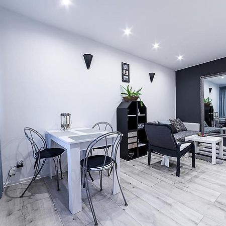 Apartment L'Orque ラドム エクステリア 写真